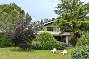 Villas Superbe villa avec piscine interieure, sauna, jacuzzi et salle de sport : photos des chambres