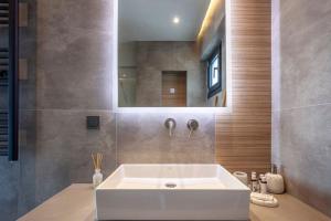 Thalos Luxury Living II
