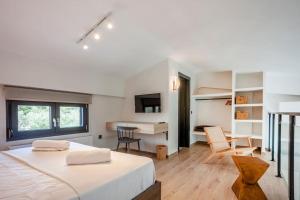 Thalos Luxury Living II