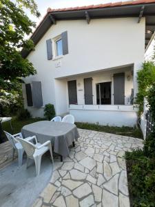 Maisons de vacances Maison 8 pers a 900 m de la mer au calme : photos des chambres