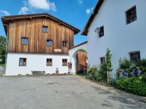 Ferienhaus Ederhof - Idyllischer Vierseithof, kinder- und hundefreundlich, Referenzen auf FeWo-direkt nachlesbar - Egglham