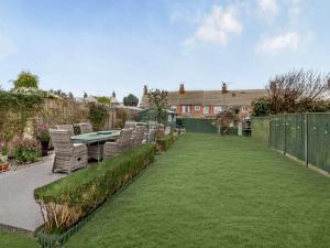 Bungalow In Hornsea Near Sea With Garden