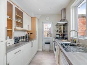 Bungalow In Hornsea Near Sea With Garden