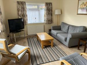 Large Ground floor apartment in the heart of Church Stretton with free parking