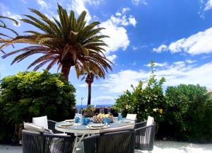 Private Holiday House with Ocean View Garden 7min to Bahia Beach Costa Adeje