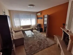 Jules River Garden - Vrata