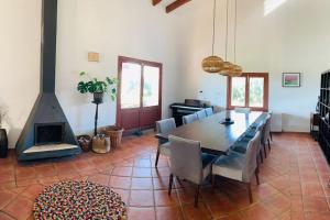 Stunning country villa with Panoramic mountain views