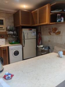 Doqi apartment 3 rooms 2 bathroom WiFi near Nile