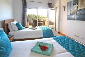 Beach Front Luxury T1 Apt Pools Garage Tennis