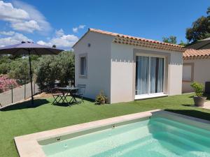 Maisons de vacances La Tiny de Louis, au milieu des oliviers, avec jolie piscine : photos des chambres