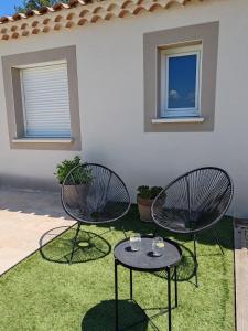 Maisons de vacances La Tiny de Louis, au milieu des oliviers, avec jolie piscine : photos des chambres