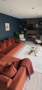 13 barley view luxury property