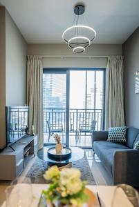 Luxury 1BR Apartment Close to Burj Khalifa