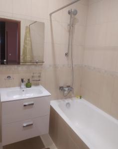 Apartments & Vernissage on Kostandi Street