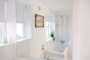 Cute 1 bed Townhouse in Jericho