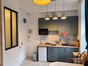 Appartements Studio a 100 m de la plage PIQUOT 44 : photos des chambres