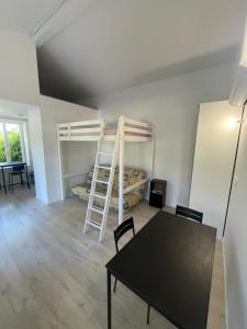 Appartements Castres maisonnette proche du centre ville, parking et jardin : photos des chambres