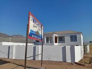 Machogeguestlodge - Jane Furse