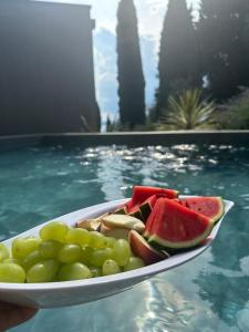 3 Zimmer Apartment am Gardasee mit traumhaften Seeblick und Pool in Torri del Benaco