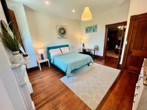 Private Bedroom Suite 2 in Spacious House City Views - Dent