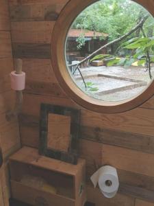 Appartements JOLIE CABANE BOIS SOUS LES CHENES Hourtin bourg : photos des chambres