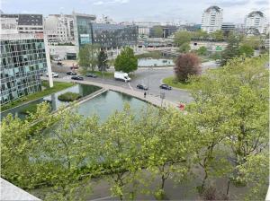 Appartements Apt 2 pieces, vue admirable, localisation exceptionnelle a 20 mn de Paris : photos des chambres