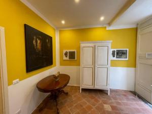 The Royal Gallery Loft in XVI Century Palace - city historical center - downtown