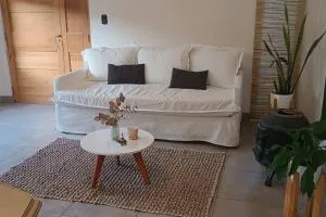 La Casita de Mil - Rafael García