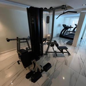 فندق سفن جاردنز - المطار