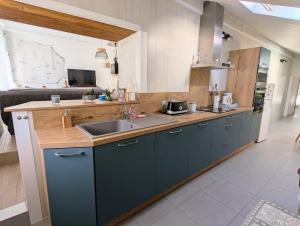 Maisons de vacances Maison cozy proche des plages - Animaux acceptes ! : photos des chambres