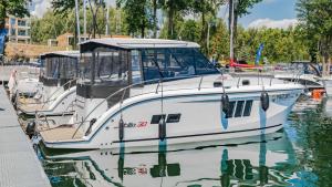 Łódź Houseboat Stillo 30 VIP MazuryHoliday