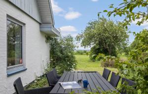 Three-Bedroom Apartment In Broager