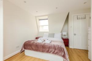 Amazing 3BR Apartment near Wimbledon Park & Tube