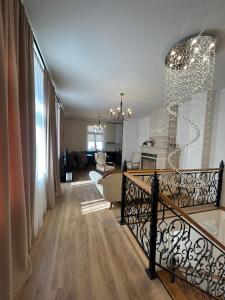 Elegant French Penthouse in Old Tbilisi