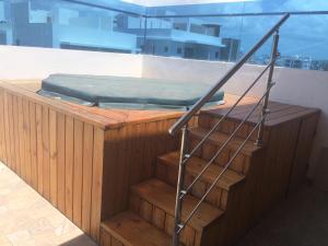 Apartamento completo con jacuzzi y gazebo