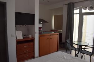 Ocean Drive Studio - Opposite the Beach