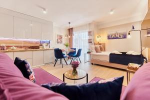 Golden Hour Apartments- Plac Słowiański 25