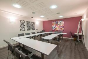 Hotels Hotel Des Lices : photos des chambres