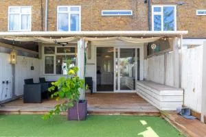 5 bedroom with Prking - 比勒瑞卡