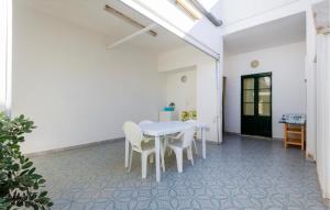 1 Bedroom Gorgeous Home In Taviano