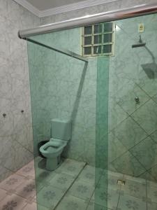 Quarto triplo com banheiro em Pousada e Restaurante