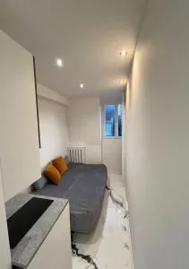 Studio neuf équipé & bien situé - 马夫列