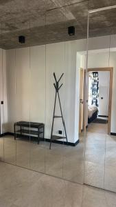 Schronisko Zmysłów - Apartament 6