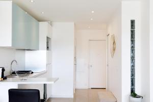 Cannes-vue mer Esterel-balcon-Plage