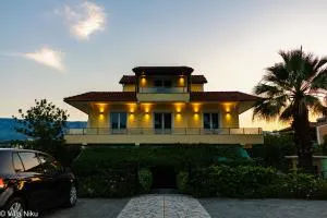 Villa Niku Berat - Stani