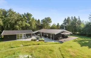 Holiday Home Vestervænget Blåvand V - Mosevrå