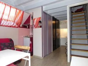 Doubs séjour Studio4 - 杜河畔凡尔登