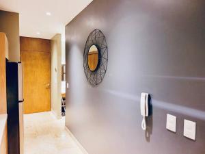 Stylish 1BR Beachside Retreat