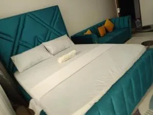 Biancaisbae properties - Utange