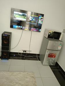 Biancaisbae properties